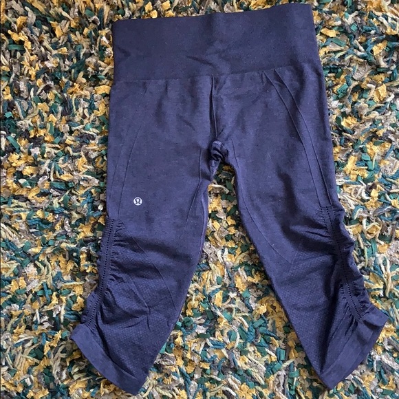 Lululemon Crop Pants - Picture 2 of 7